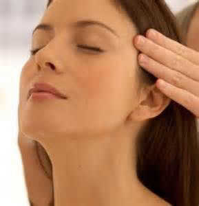 Women getting a Indian Head Massage